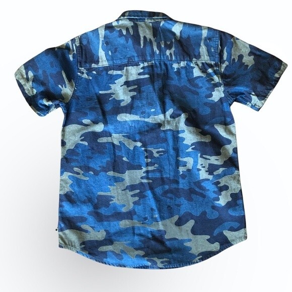 LUCKY BRAND Boys Short Sleeve Button Down Shirt  Blue Camouflage Camo Size Large - Picture 8 of 9